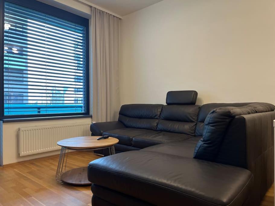 Apartman Holesovice,Balkon,Garaz Praga Exterior foto