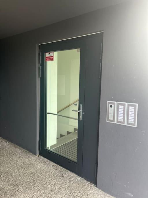 Apartman Holesovice,Balkon,Garaz Praga Exterior foto